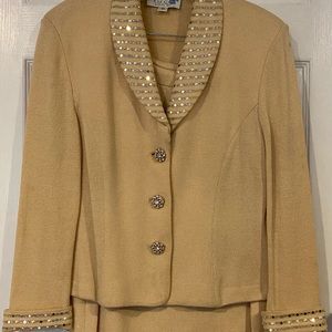 St John knit skirt suit
